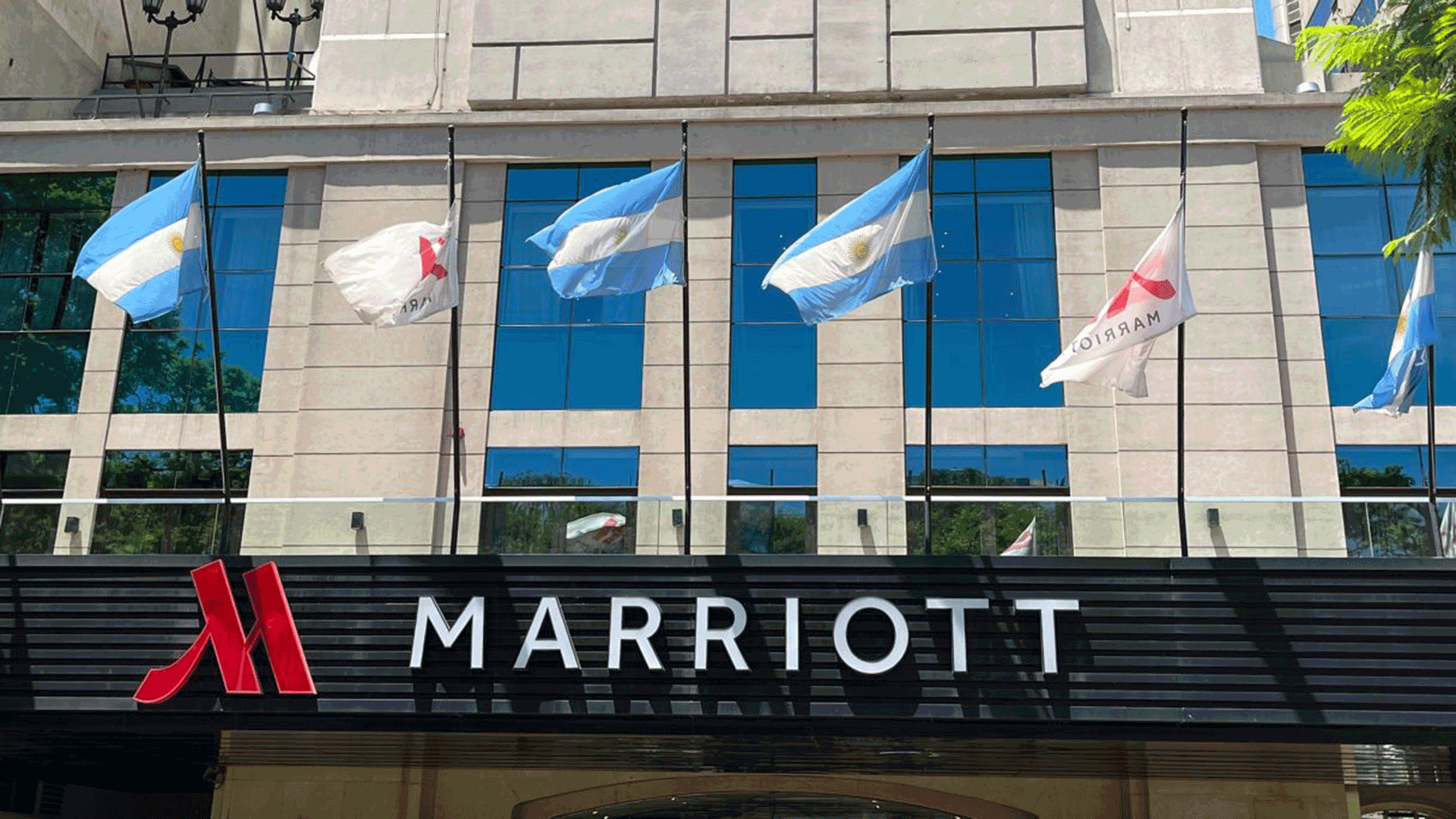 Buenos-Aries-Marriott_Exterior