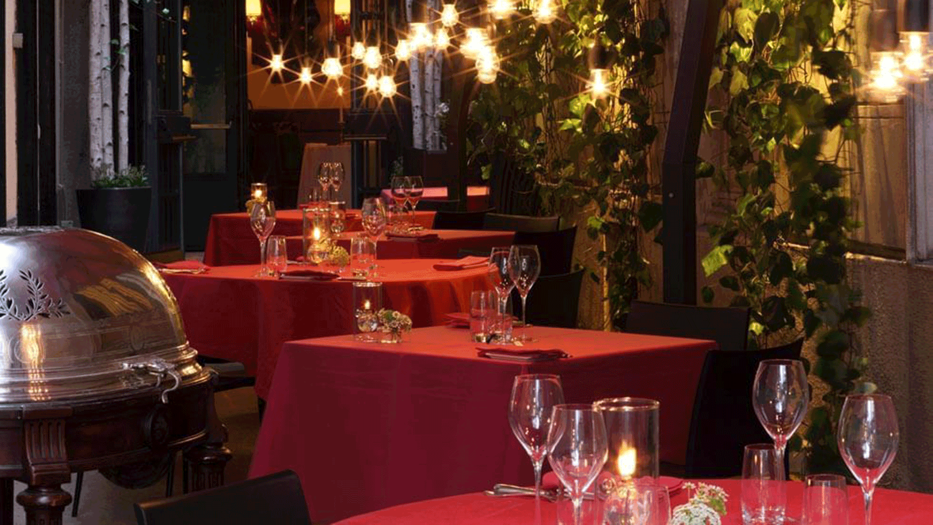 Grand-Hotel-et-de-Milan-red-dining
