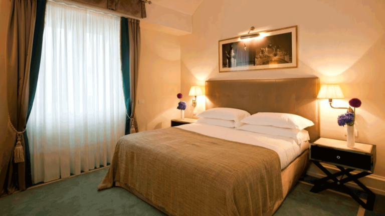 SAVOIA-EXCELSIOR-PALACE-TRIESTE-GUEST-ROOM