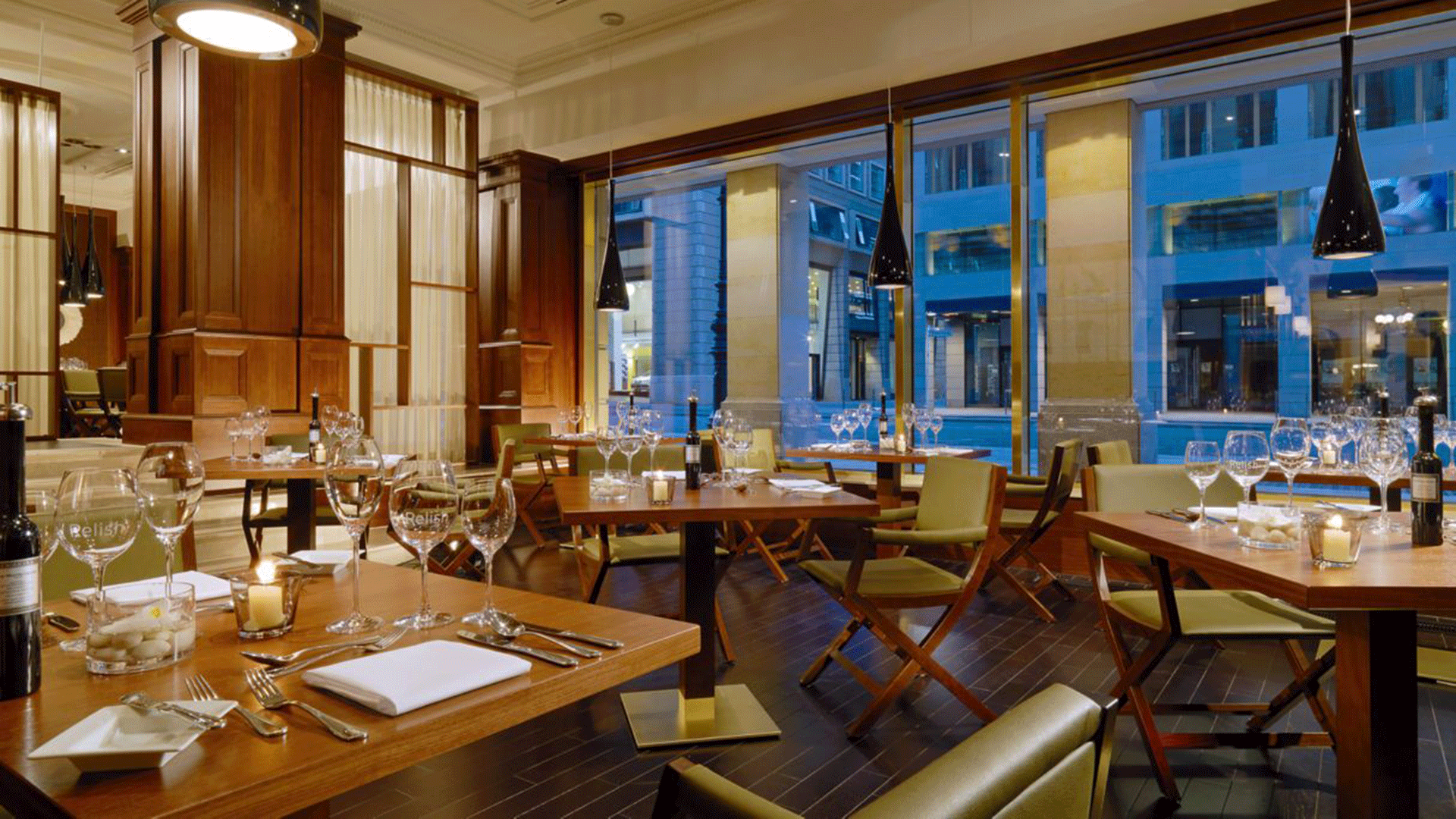 Westin-Berlin-relish-restaurant-bar-288-01866_Classic-Hor