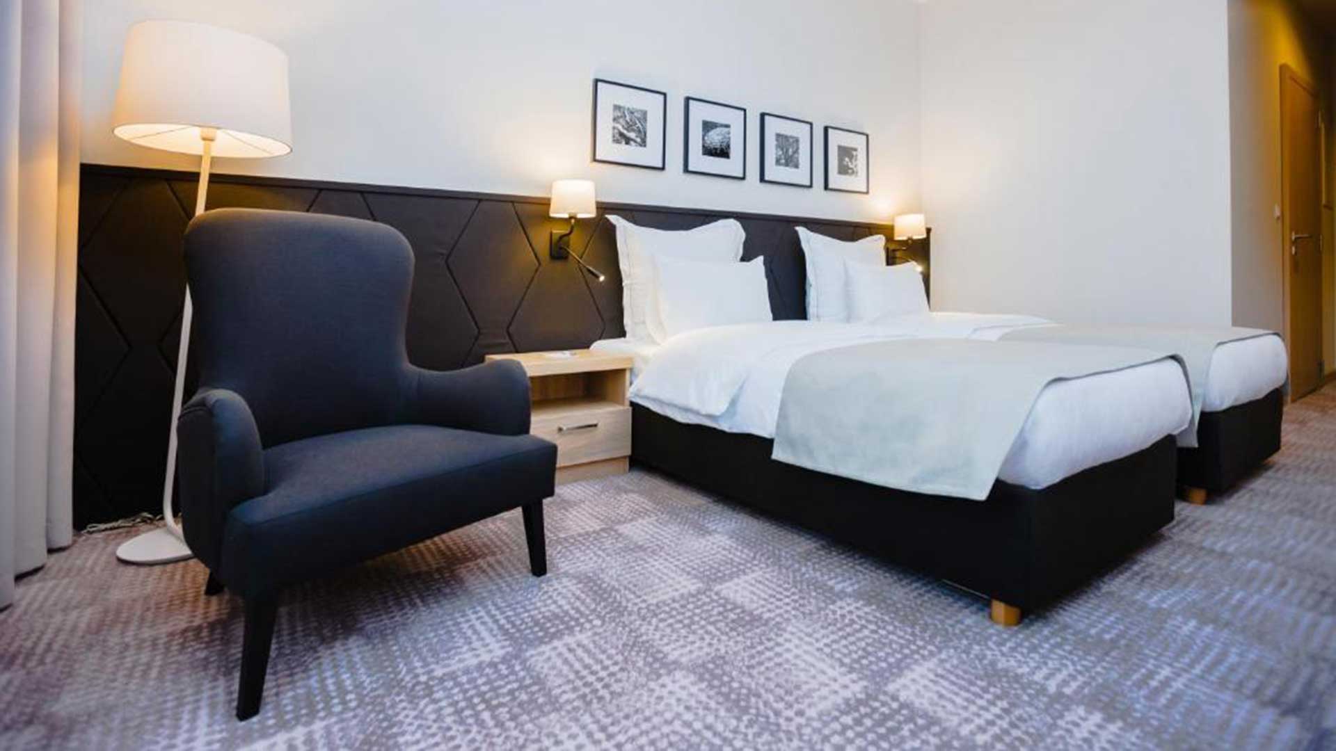 hotel-sokol-guestroom2
