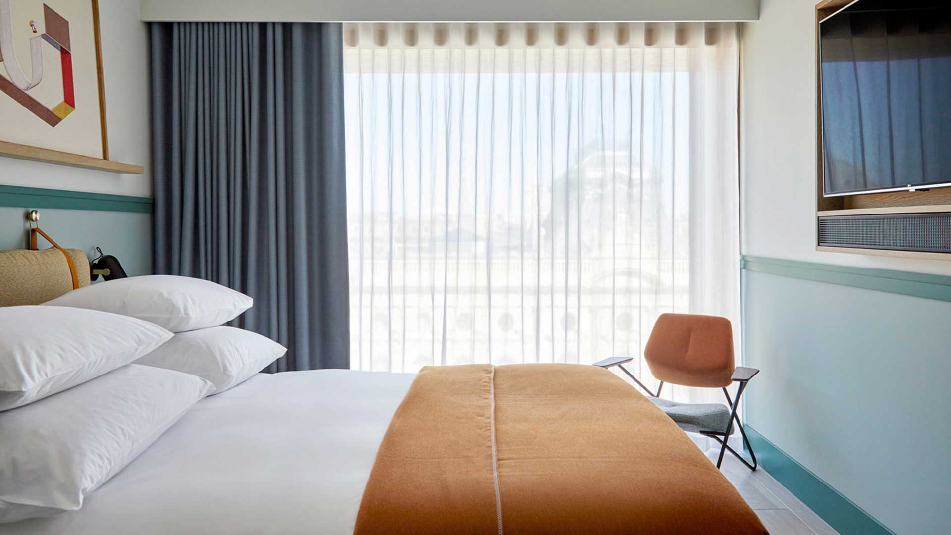 puro_hotels_lodz_classicroom.jpg